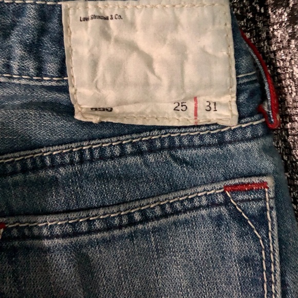 Levi’s - Picture 2 of 4